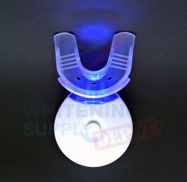 2 - IN - 1 LED ACTIVATION LIGHT & PERFECT FIT TRAY - Dentalign